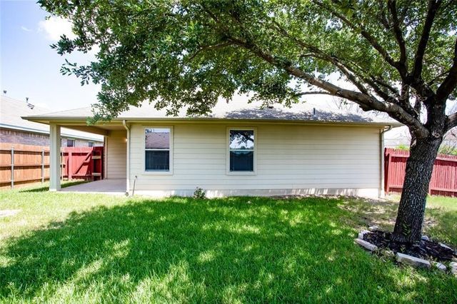 1200 Rainbow Parke DR, Round Rock, TX 78665