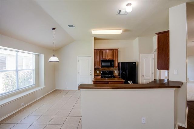 1200 Rainbow Parke DR, Round Rock, TX 78665
