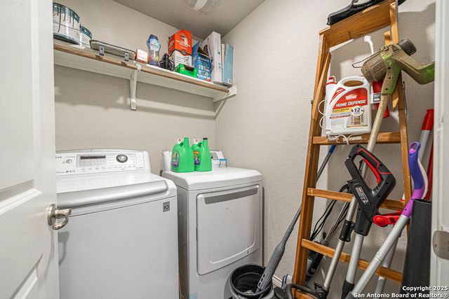 5906 Larkspur Vly, San Antonio, TX 78218