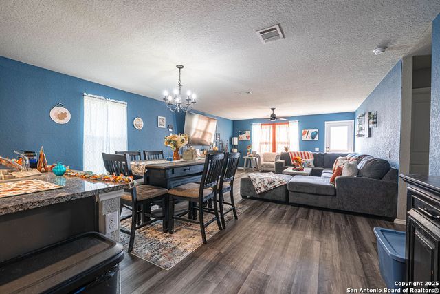 5906 Larkspur Vly, San Antonio, TX 78218