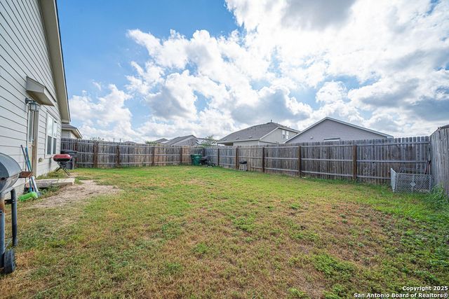 5906 Larkspur Vly, San Antonio, TX 78218