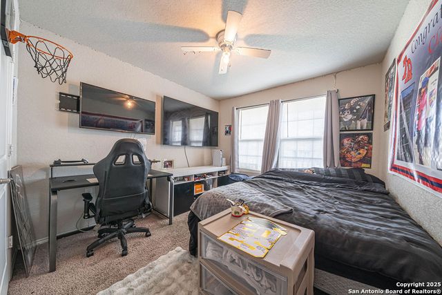 5906 Larkspur Vly, San Antonio, TX 78218