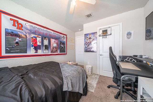 5906 Larkspur Vly, San Antonio, TX 78218