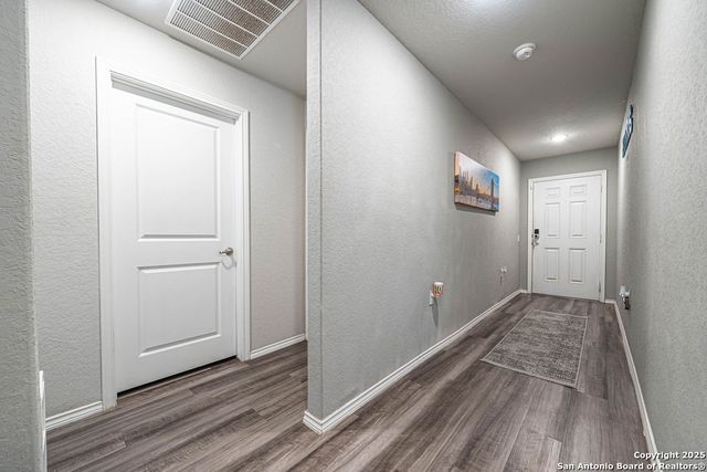 5906 Larkspur Vly, San Antonio, TX 78218