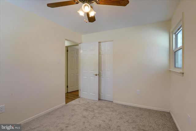 1111 FAIRMONT DR, Harrisburg, PA 17112