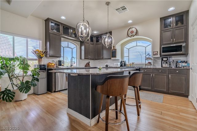 7294 River Star Court, Las Vegas, NV 89118