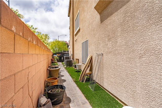 7294 River Star Court, Las Vegas, NV 89118