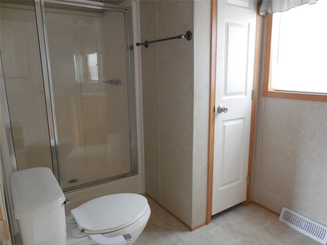 911 DOUGLAS Drive, Erie, PA 16505