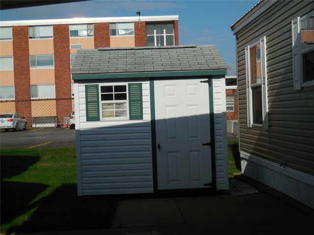 911 DOUGLAS Drive, Erie, PA 16505