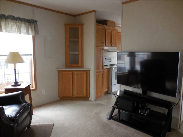 911 DOUGLAS Drive, Erie, PA 16505