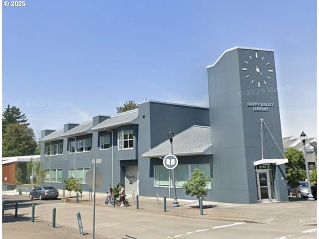 13711 Se SUNNYSIDE Rd, Clackamas, OR 97015