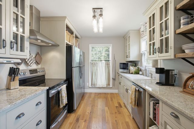 2816 Maple Cir, Thompsons Station, TN 37179