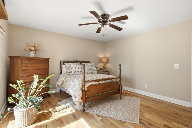 2816 Maple Cir, Thompsons Station, TN 37179