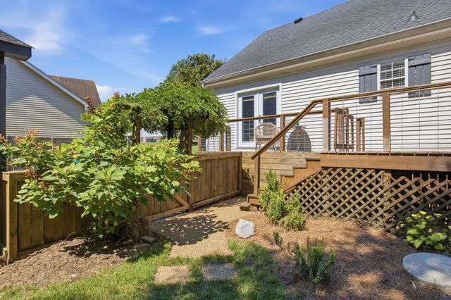 2816 Maple Cir, Thompsons Station, TN 37179