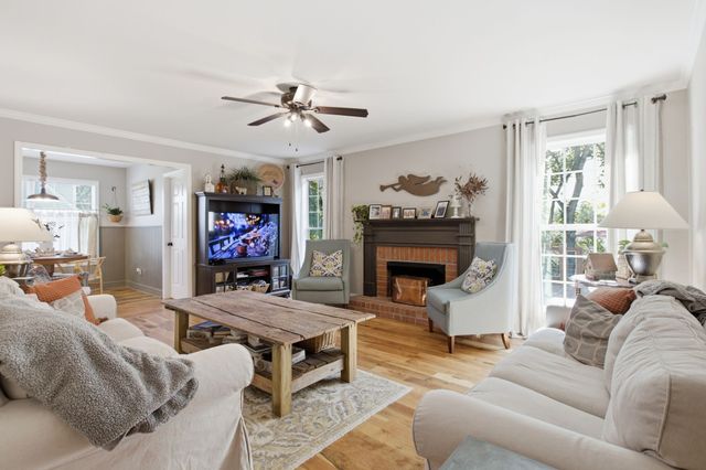 2816 Maple Cir, Thompsons Station, TN 37179