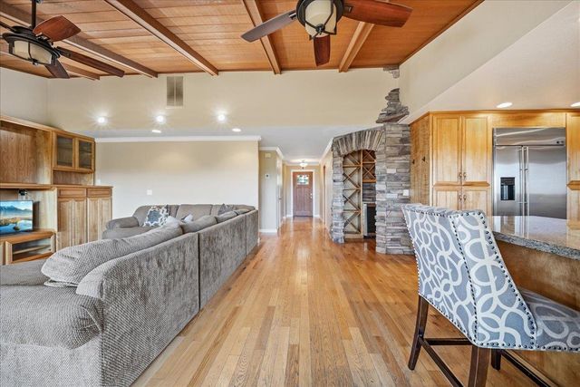 16035 Running Springs Rd, Grass Valley, CA 95949