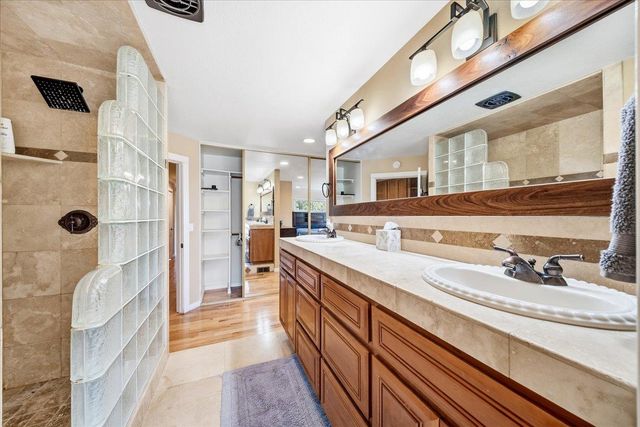 16035 Running Springs Rd, Grass Valley, CA 95949