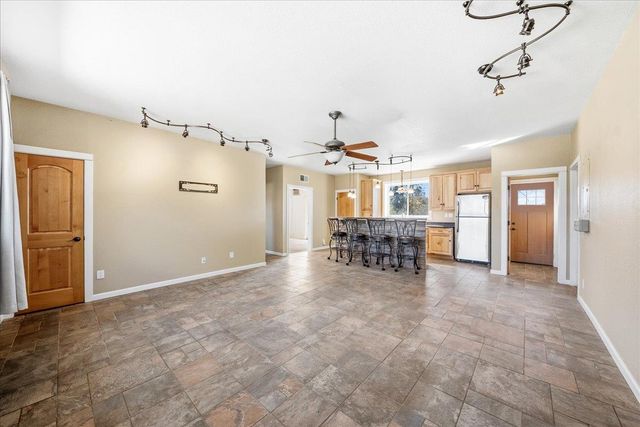 16035 Running Springs Rd, Grass Valley, CA 95949