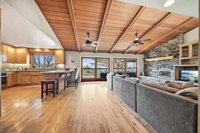 16035 Running Springs Rd, Grass Valley, CA 95949