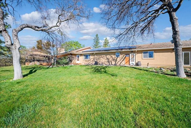 16035 Running Springs Rd, Grass Valley, CA 95949