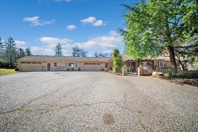 16035 Running Springs Rd, Grass Valley, CA 95949
