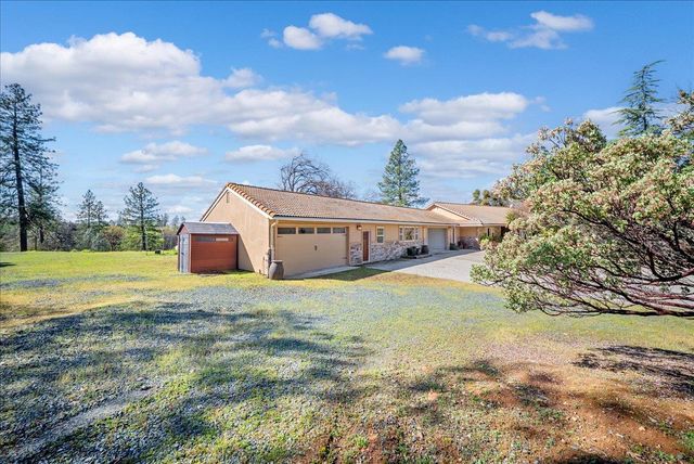 16035 Running Springs Rd, Grass Valley, CA 95949