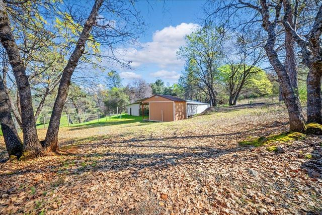 16035 Running Springs Rd, Grass Valley, CA 95949