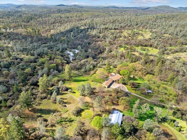 16035 Running Springs Rd, Grass Valley, CA 95949