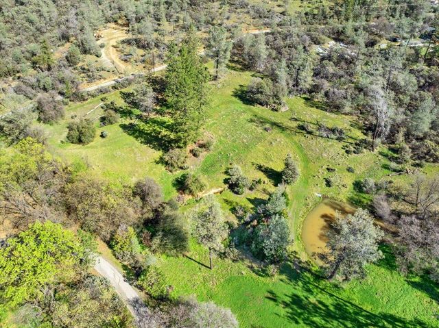 16035 Running Springs Rd, Grass Valley, CA 95949
