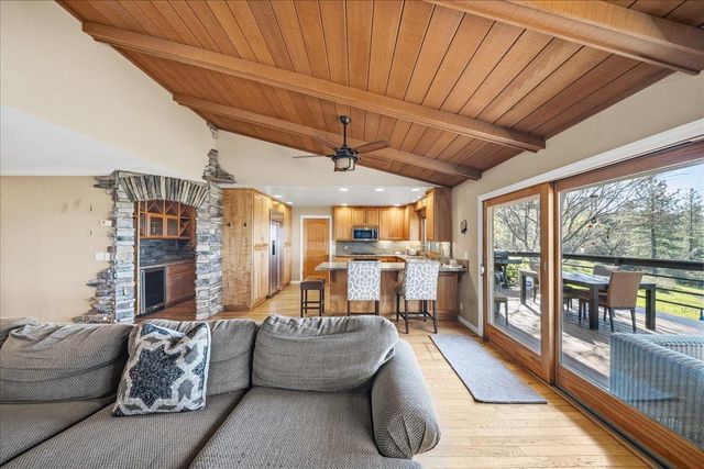 16035 Running Springs Rd, Grass Valley, CA 95949