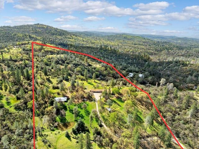 16035 Running Springs Rd, Grass Valley, CA 95949