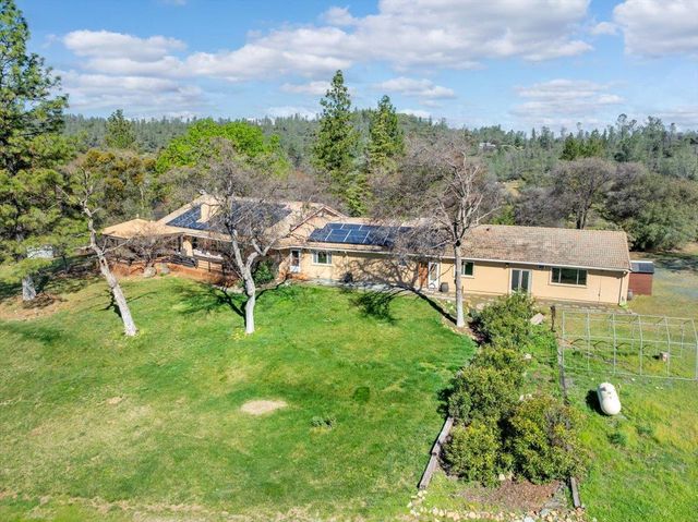 16035 Running Springs Rd, Grass Valley, CA 95949