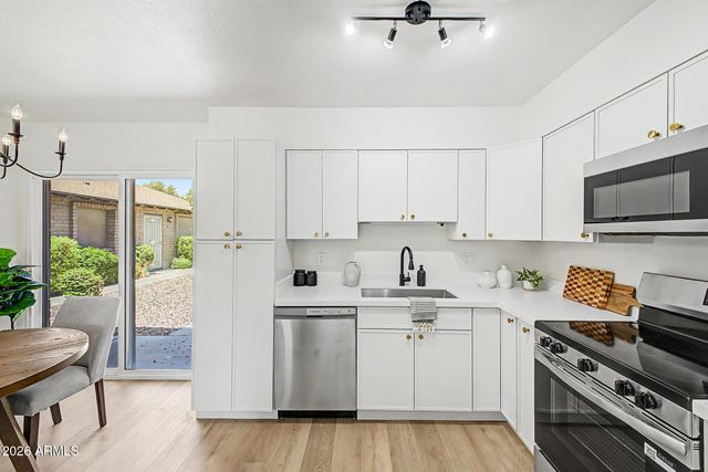6507 S Kenneth Place C, Tempe, AZ 85283