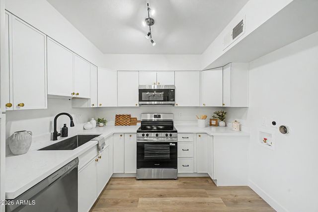 6507 S Kenneth Place C, Tempe, AZ 85283