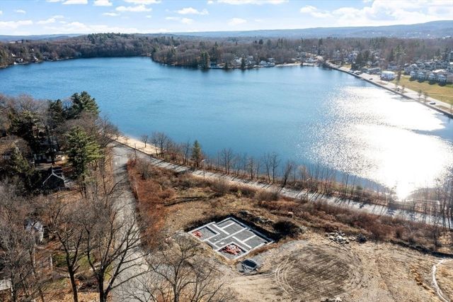 23-25 Kimball St, Lunenburg, MA 01462