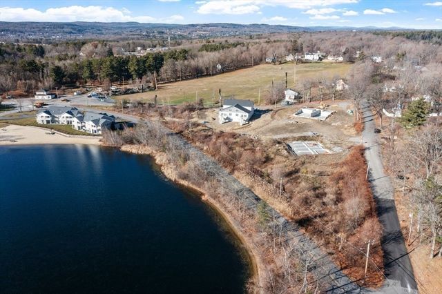 23-25 Kimball St, Lunenburg, MA 01462