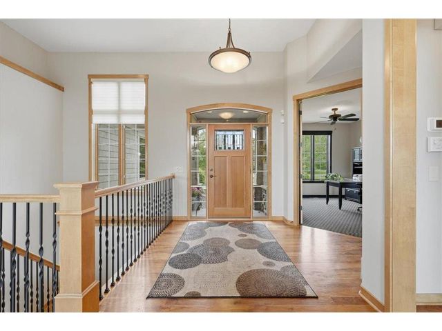 293 Saint Andrews Drive, Hudson, WI 54016