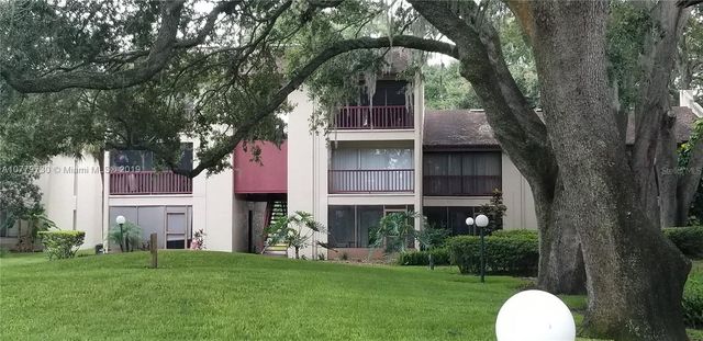 3824 N LAKE DRIVE 108, Tampa, FL 33614