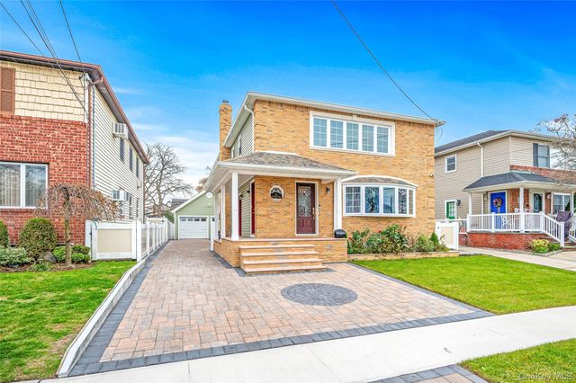 22 Sandalwood Avenue 2nd Floor, Valley Stream, NY 11581