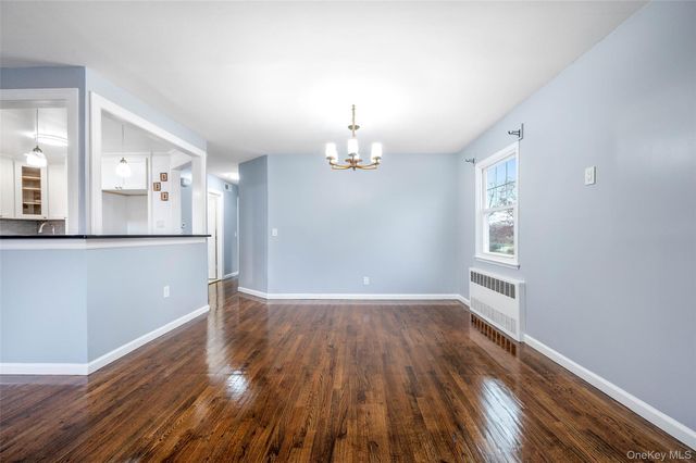 22 Sandalwood Avenue 2nd Floor, Valley Stream, NY 11581