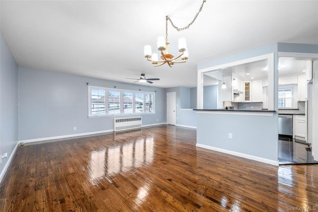 22 Sandalwood Avenue 2nd Floor, Valley Stream, NY 11581