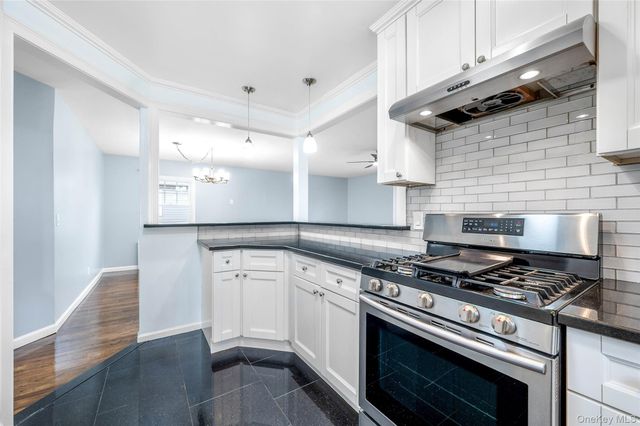 22 Sandalwood Avenue 2nd Floor, Valley Stream, NY 11581