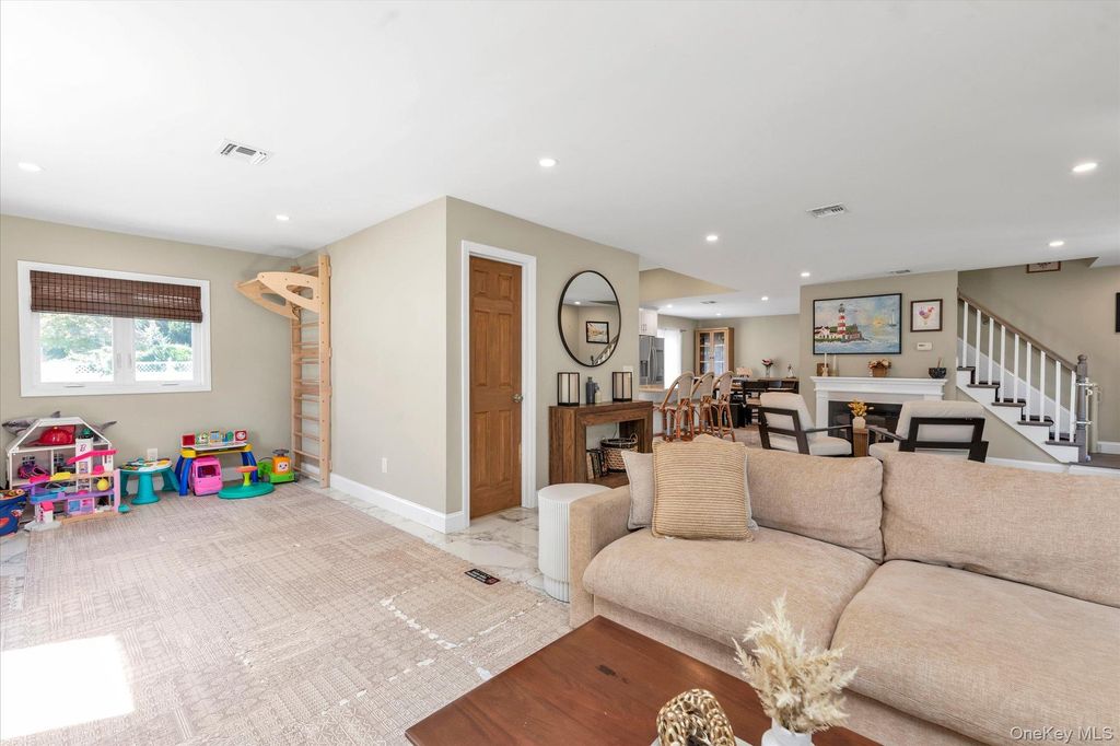 1726 Lehigh Road, Wantagh, NY 11793 — photo 3