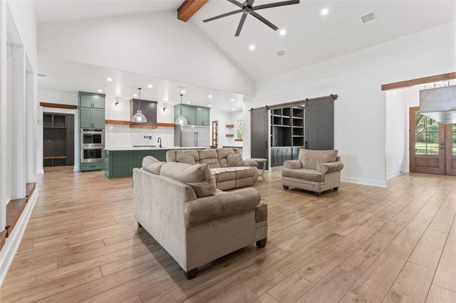 1893 Cheyenne PASS, Salado, TX 76571