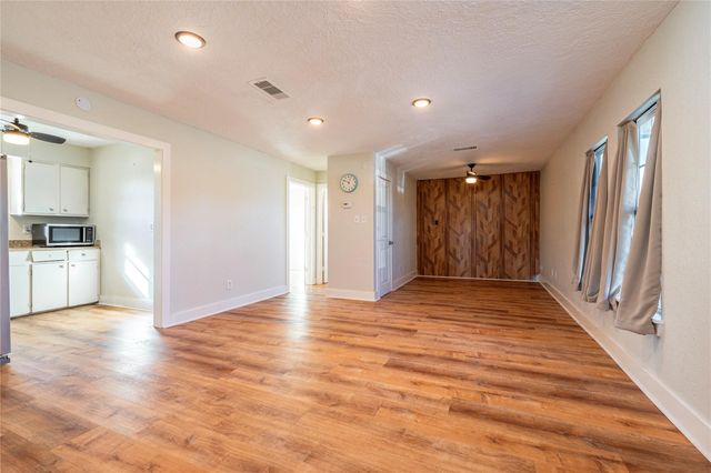 13109 Fm 1764, Santa Fe, TX 77510