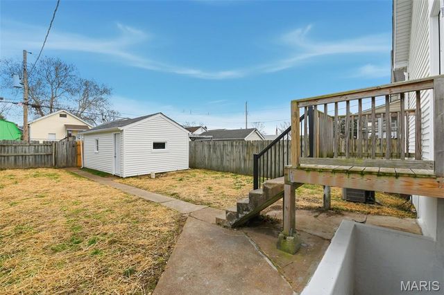 4141 Bowen Street, St Louis, MO 63116