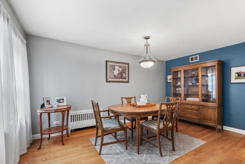 9815 S Millard Avenue, Evergreen Park, IL 60805 — photo 4