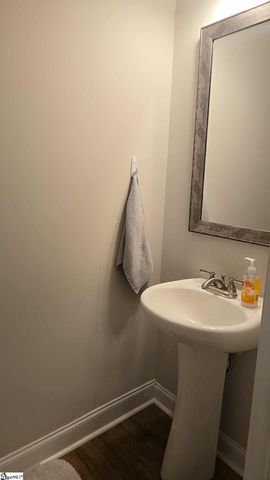 200 W 4th Avenue, Easley, SC 29640