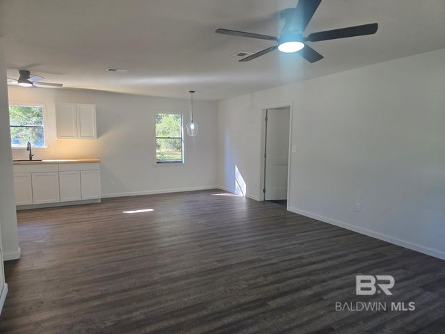 1404 Dailey Street, East Brewton, AL 36426