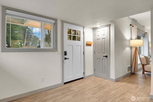 1021 Walnut Street, Edmonds, WA 98020